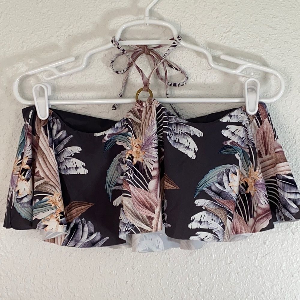 ⭐️BCBGMAXAZRIA Ruffle Bandeau Swim Top‎